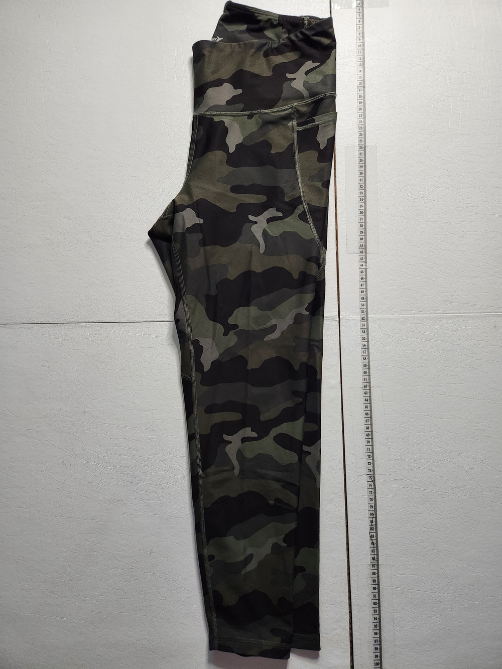 Old Navy Camo High-Waist Leggings - Olive Green & Black